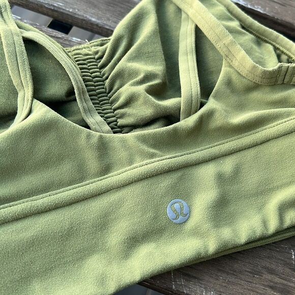 Lululemon • Nulu Front-Gather Yoga Bra *Light Support, B/C Cup - Picture 5 of 5